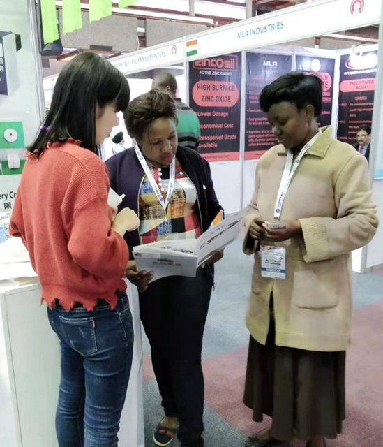 la exposición de kenia de la fábrica de máquinas para fabricar bolsas no tejidas