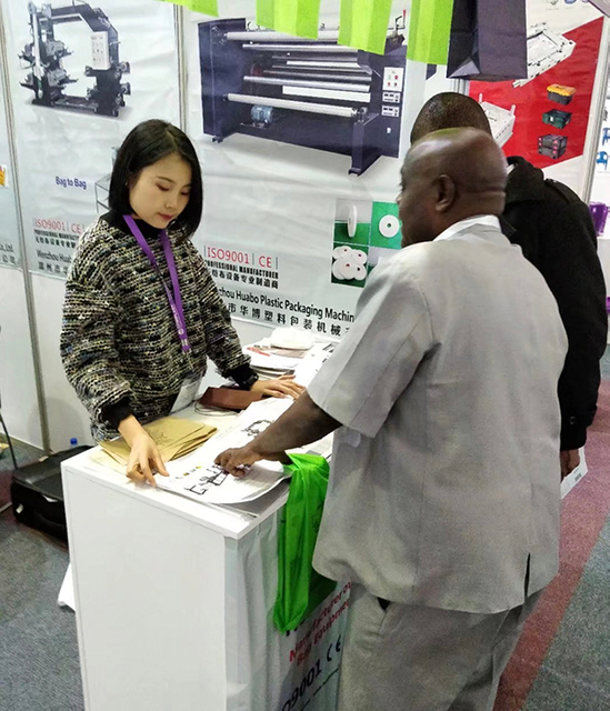 la exposición de kenia de la fábrica de máquinas para fabricar bolsas no tejidas