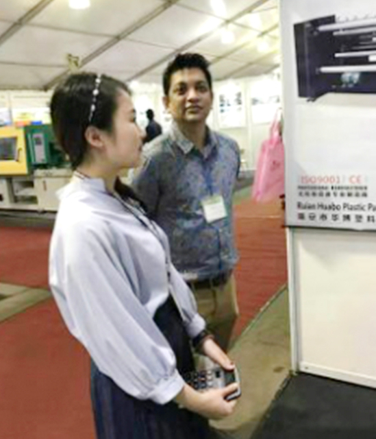 la exposición de Bangladesh de la empresa de máquinas cortadoras no tejidas