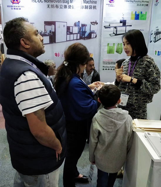 la exposición de kenia de la fábrica de máquinas para fabricar bolsas no tejidas