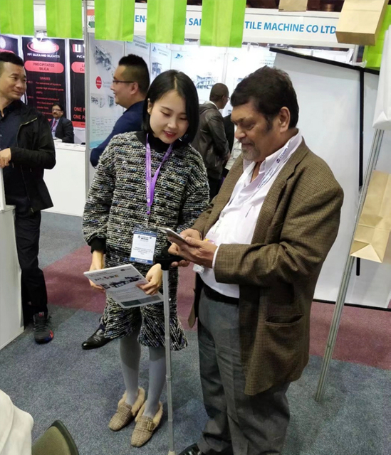 la exposición de kenia de la fábrica de máquinas para fabricar bolsas no tejidas